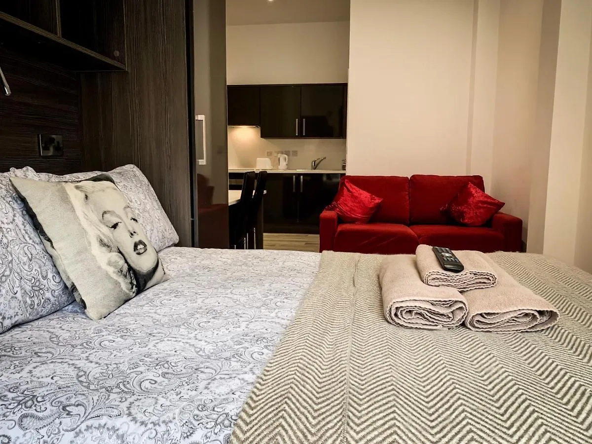 Andromeda Premium Apartment Southampton